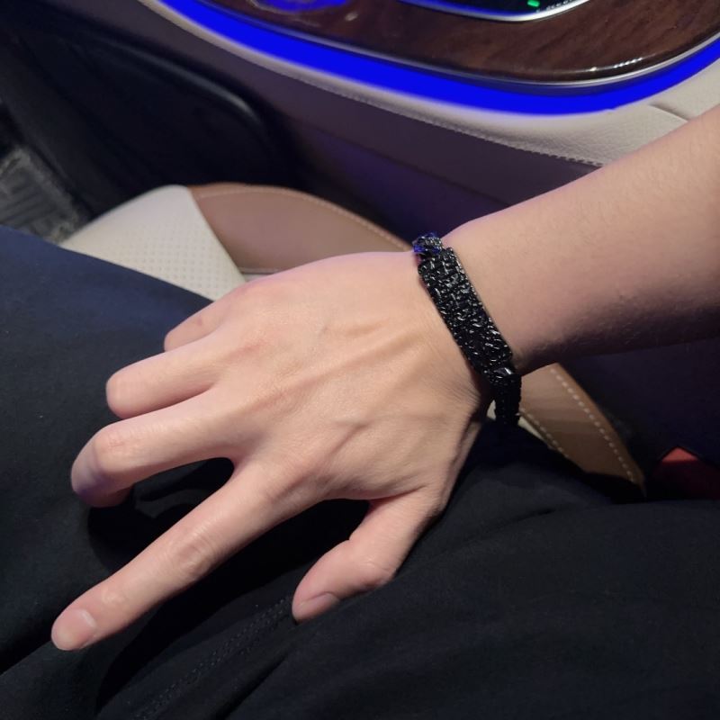 chr1st1an D10r bracelets